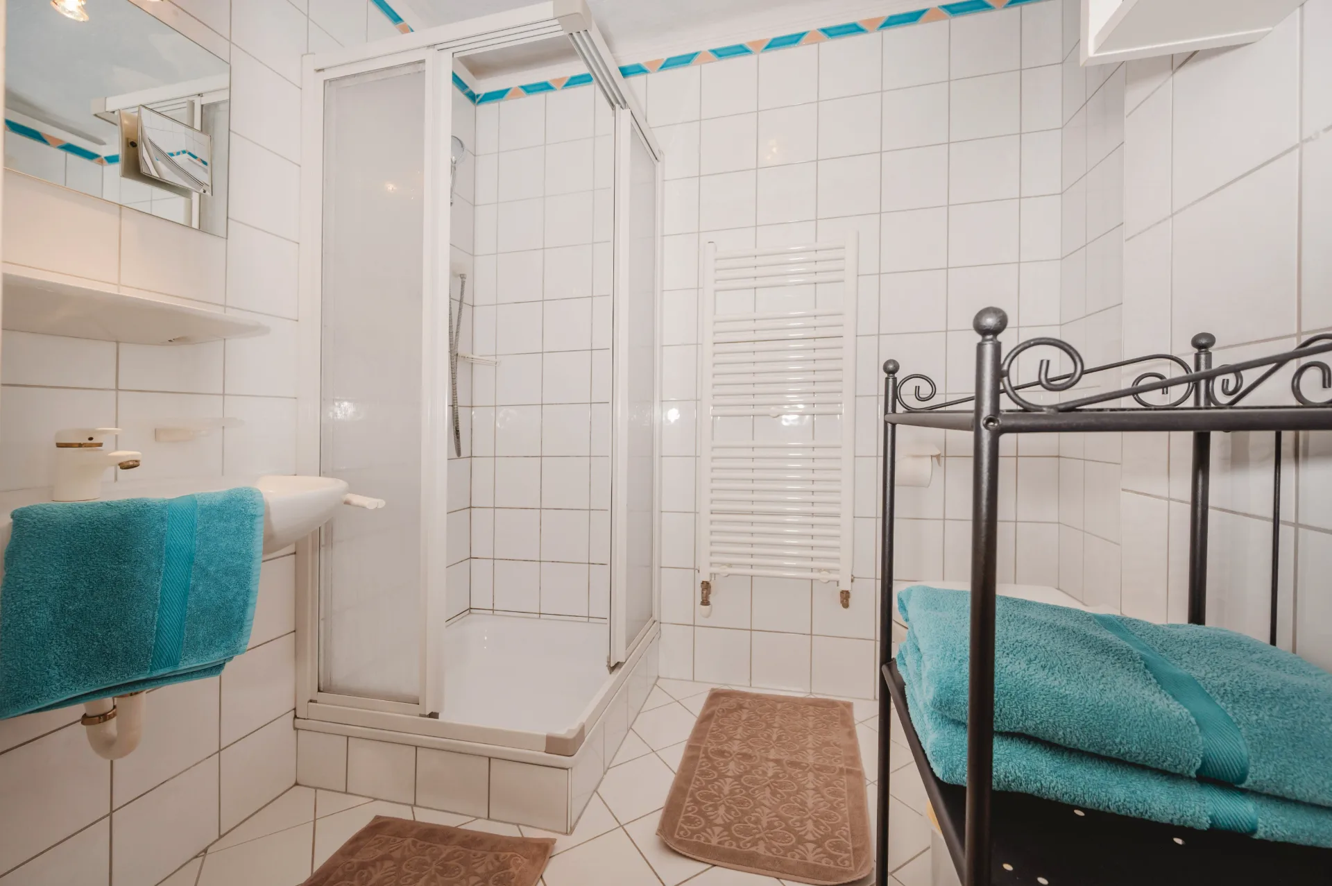 Bad mit Dusche und WC im Appartement Wildkogel – Edenlehengut in Krimml