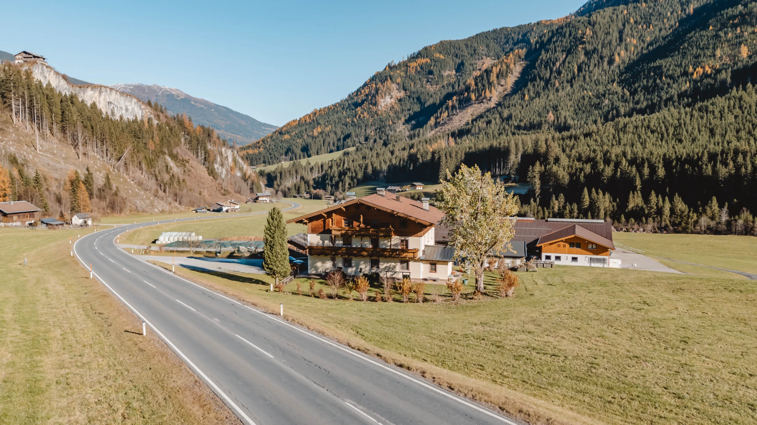 Edenlehengut mit Hof im Krimmler Tal